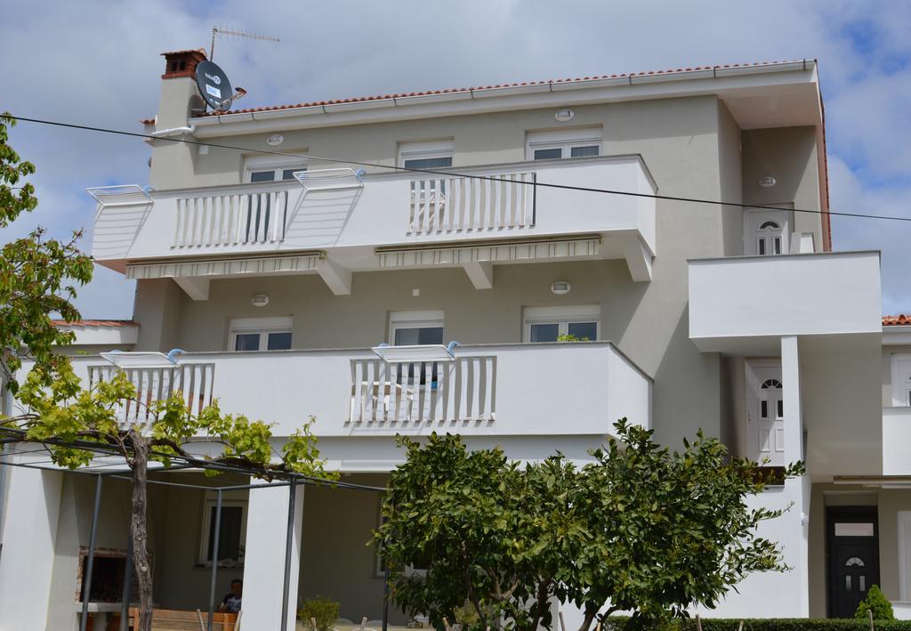 Apartments Pineta Franko Fažana Exterior foto